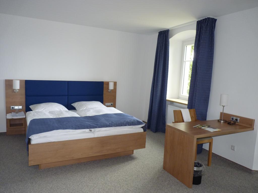 Schloss Schwanberg Roedelsee Room photo