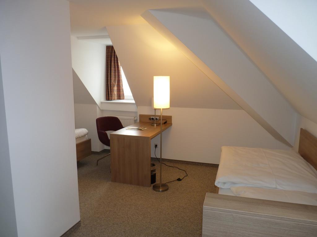 Schloss Schwanberg Roedelsee Room photo