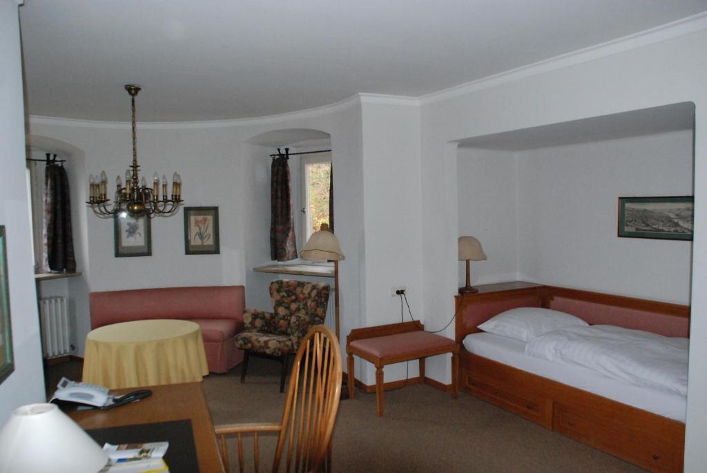 Schloss Schwanberg Roedelsee Room photo